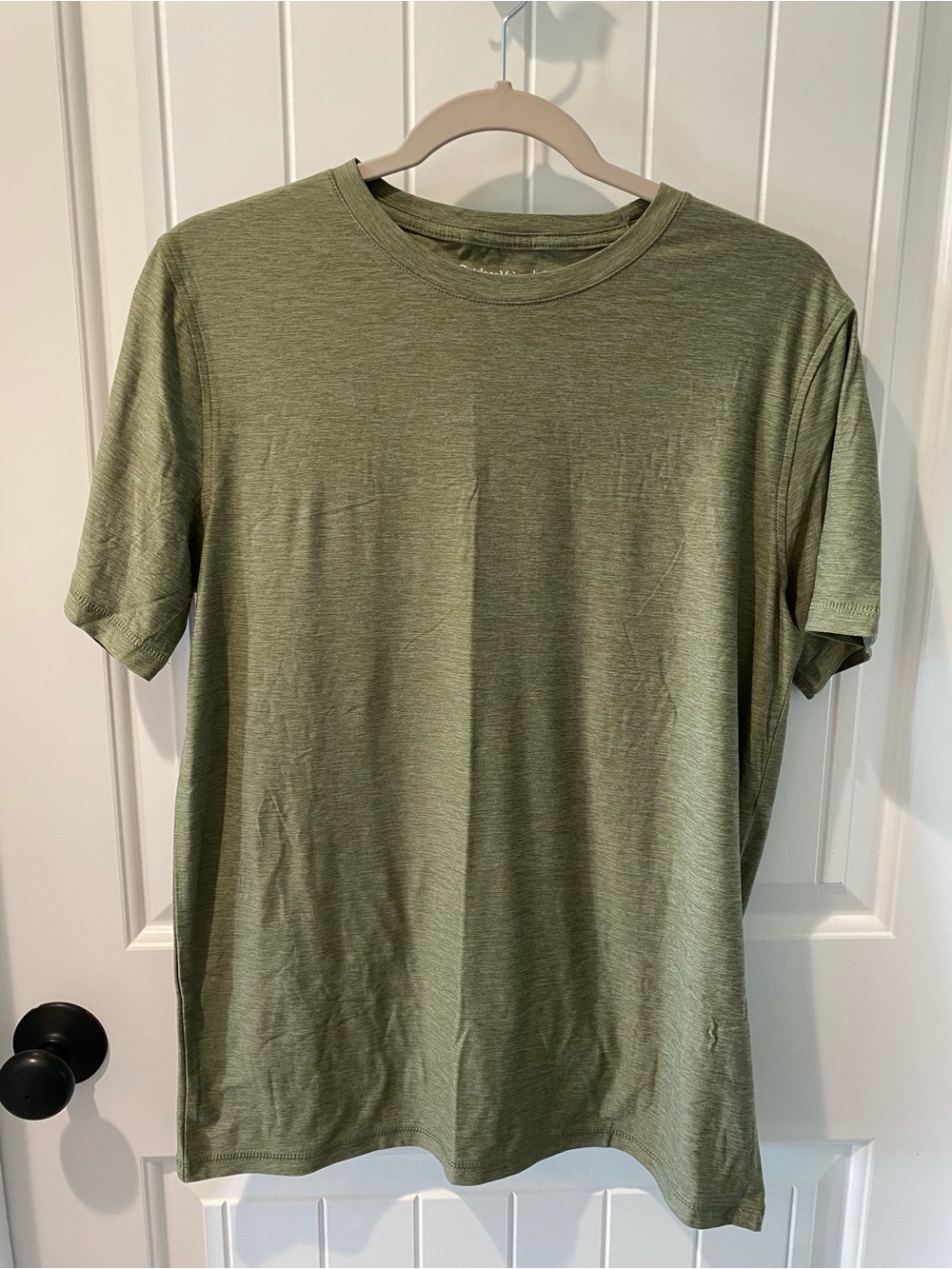 Outdoor Voices Men's Heather Olive Crew Neck Tee